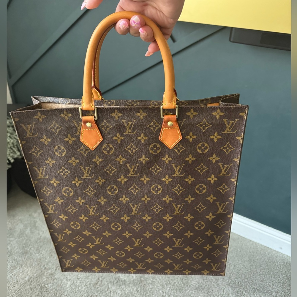 Authentic Sac da Plat from Louis Vuitton